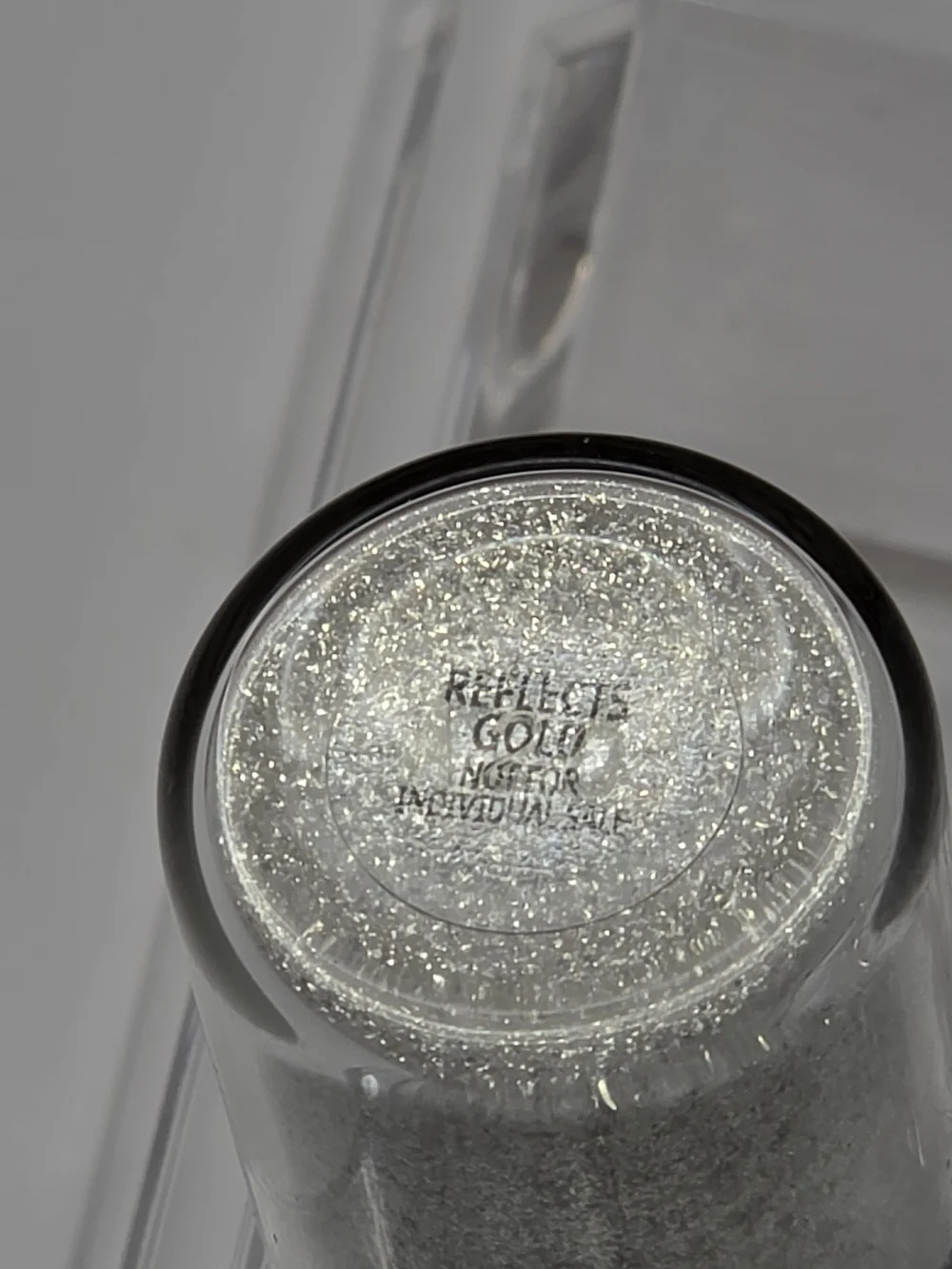 DISCONTINUED MAC REFLECTS GOLD GLITTER